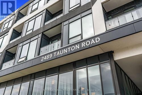 916 - 2489 Taunton Road, Oakville, ON - Outdoor With Exterior