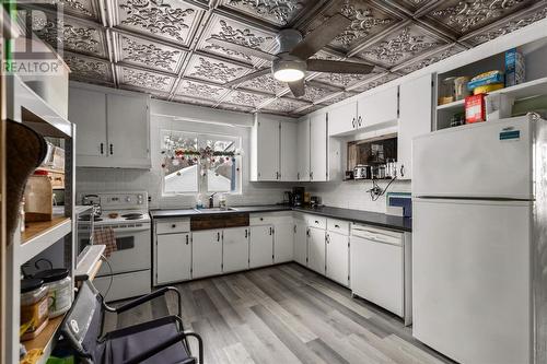 5 Forest St, Iron Bridge, ON - Indoor Photo Showing Kitchen
