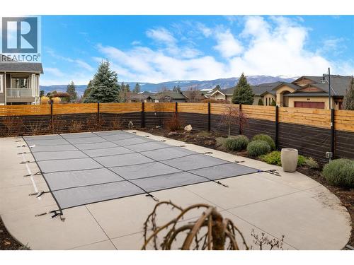 667 Devonian Avenue, Kelowna, BC - Outdoor