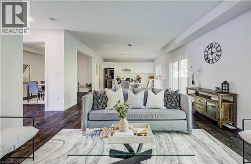 55 Tulip Crescent, Simcoe, ON - Indoor Photo Showing Living Room