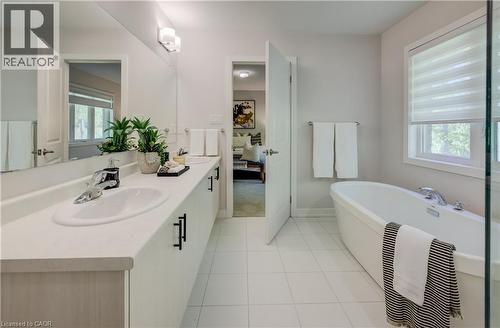 55 Tulip Crescent, Simcoe, ON - Indoor Photo Showing Bathroom