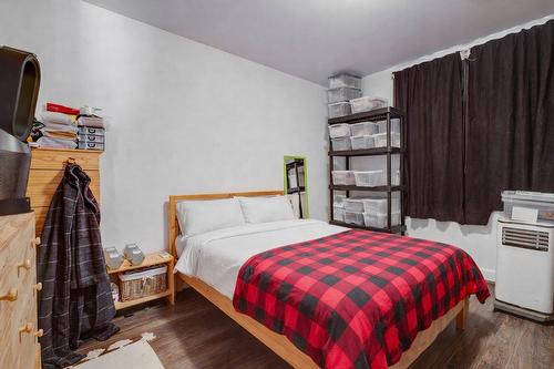 Chambre à coucher principale - 41 Rue Robitaille, Sainte-Adèle, QC - Indoor Photo Showing Bedroom