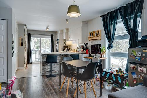Salle à manger - 41 Rue Robitaille, Sainte-Adèle, QC - Indoor Photo Showing Dining Room