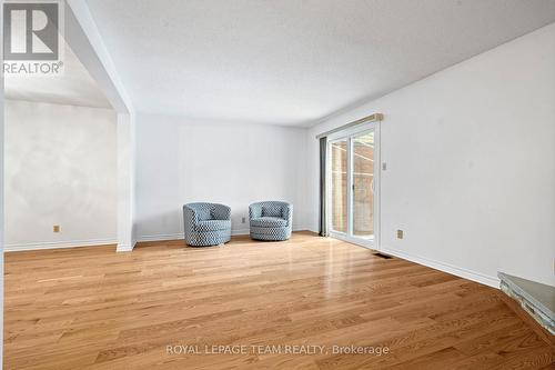 2534 Southvale Crescent, Ottawa, ON - Indoor Photo Showing Other Room