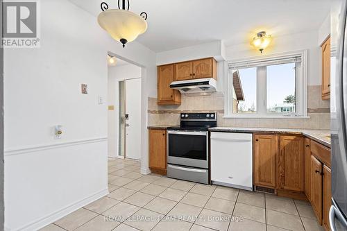 2534 Southvale Crescent, Ottawa, ON - Indoor Photo Showing Kitchen