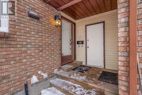 2534 Southvale Crescent, Ottawa, ON -  With Exterior
