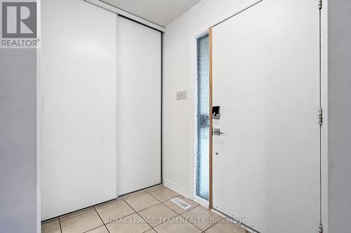 2534 Southvale Crescent, Ottawa, ON - Indoor Photo Showing Other Room