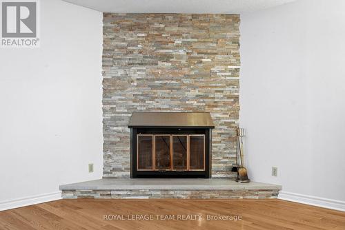 2534 Southvale Crescent, Ottawa, ON - Indoor With Fireplace