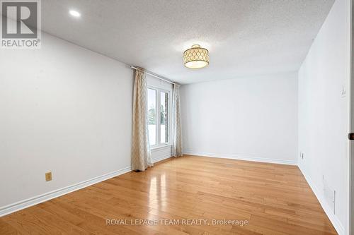 2534 Southvale Crescent, Ottawa, ON - Indoor Photo Showing Other Room