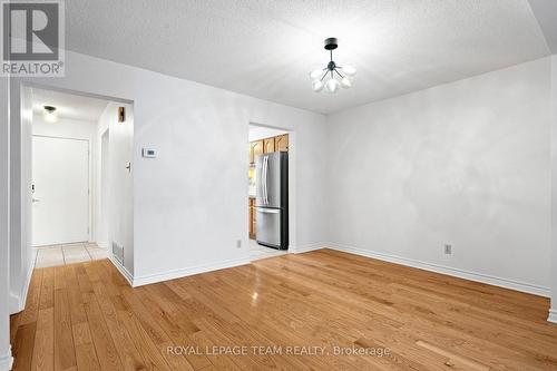 2534 Southvale Crescent, Ottawa, ON - Indoor Photo Showing Other Room