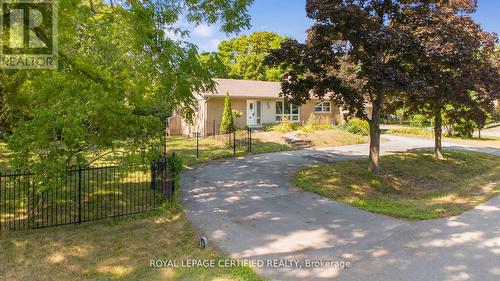 122 Selgrove Crescent, Oakville, ON - Outdoor