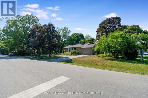 122 Selgrove Crescent, Oakville, ON - Outdoor