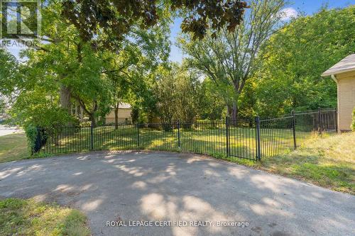 122 Selgrove Crescent, Oakville, ON - Outdoor