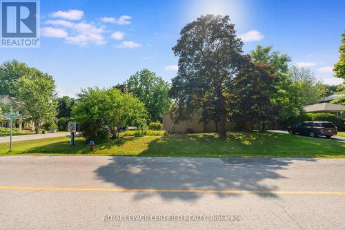 122 Selgrove Crescent, Oakville, ON - Outdoor