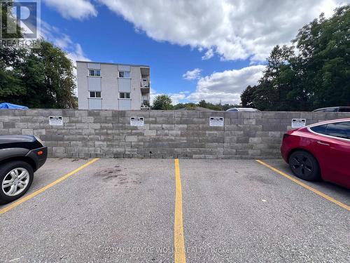 283 Fairway Road N, Kitchener, ON - Outdoor