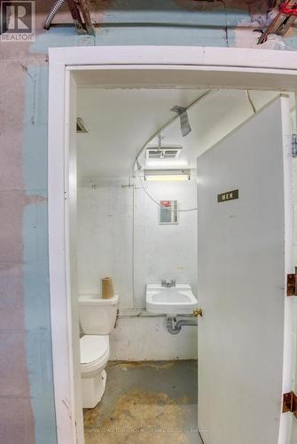 1532 Merivale Road, Ottawa, ON 