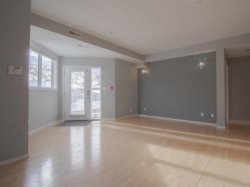 103 700 Regent Avenue, Winnipeg, MB - Indoor Photo Showing Other Room