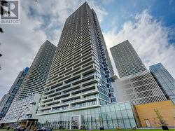 3507 - 898 PORTAGE PARKWAY  Vaughan, ON L4K 0J6