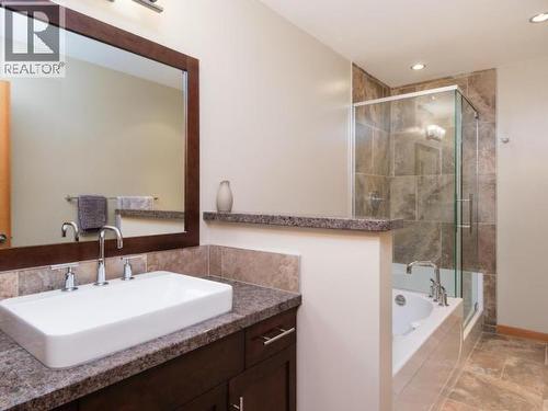 103-32 Waterfront Place, Whitehorse, YT - Indoor Photo Showing Bathroom