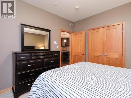 103-32 Waterfront Place, Whitehorse, YT - Indoor Photo Showing Bedroom