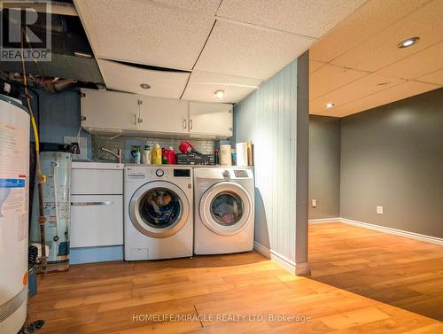 39 Endeavour Drive, Cambridge, ON - Indoor Photo Showing Laundry Room