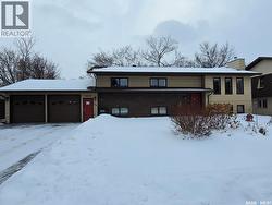 903 Assiniboia AVENUE  Grenfell, SK S0G 2B0