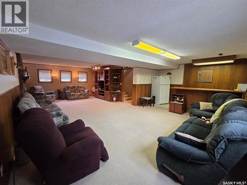 903 Assiniboia Avenue, Grenfell, SK - Indoor