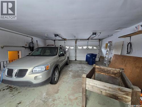 903 Assiniboia Avenue, Grenfell, SK - Indoor Photo Showing Garage