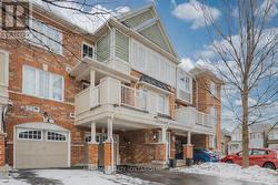 10 STOCKS LANE  Aurora, ON L4G 0Y2