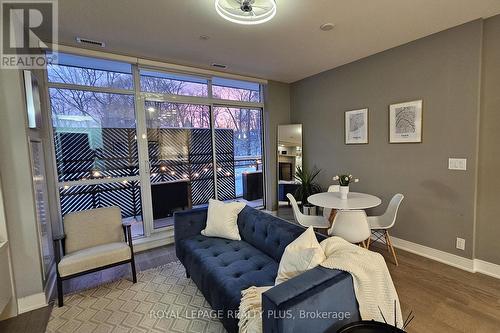 105 - 1575 Lakeshore Road W, Mississauga, ON - Indoor