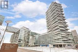 719 - 15 QUEENS QUAY E  Toronto, ON M5E 0C5