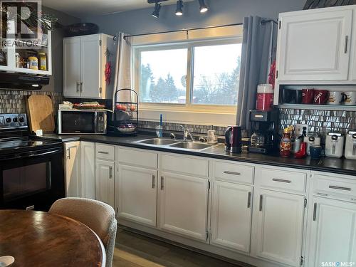 108 2Nd Street E, Smeaton, SK - Indoor Photo Showing Kitchen With Double Sink