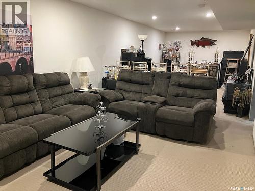 108 2Nd Street E, Smeaton, SK - Indoor Photo Showing Living Room