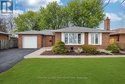 25 DEVONSHIRE DRIVE  Brampton, ON L6T 3G5