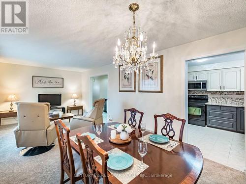 25 Devonshire Drive, Brampton, ON - Indoor Photo Showing Dining Room