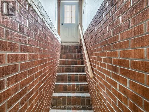 25 Devonshire Drive, Brampton, ON - Indoor Photo Showing Other Room