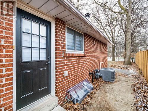 25 Devonshire Drive, Brampton, ON - Outdoor With Exterior