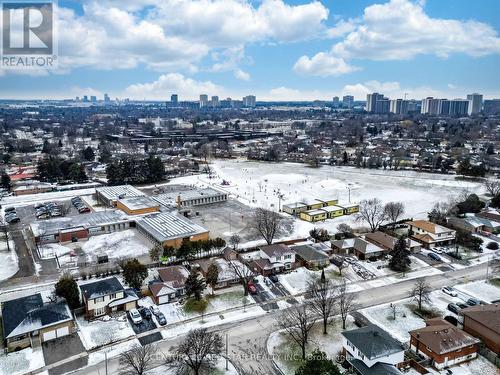 25 Devonshire Drive, Brampton, ON - Outdoor With View