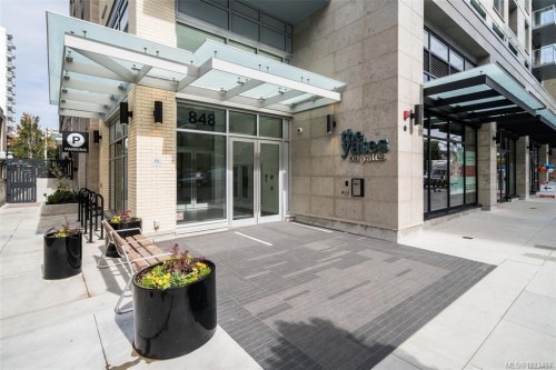 1105-848 Yates St  Victoria, BC V8W 0G2
