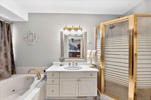 3845 Keeha Dr, Port Alberni, BC 