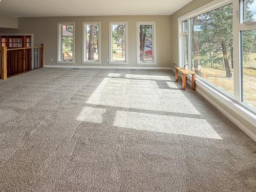 3025 9Th Street, Cranbrook, BC - Indoor Photo Showing Other Room