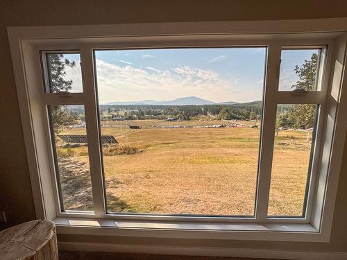 3025 9Th Street, Cranbrook, BC - Indoor Photo Showing Other Room