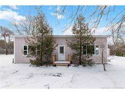 21 Lucille ST  Shediac Bridge, NB E4R 1N3