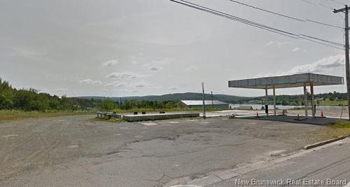15 Carleton Dr, Nackawic, NB 