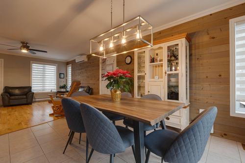 Dining room - 80 Av. Gérard-Brunelle, Saint-Jean-Sur-Richelieu, QC - Indoor Photo Showing Dining Room
