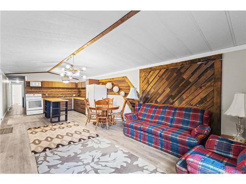 27 Hill St, Lincoln, NB 