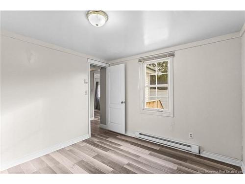 27 Hill St, Lincoln, NB 