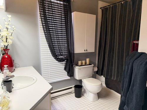 Salle de bains - 1919 Rue Du Skieur, Sainte-Adèle, QC 