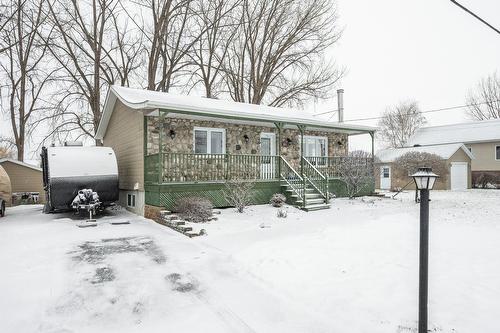 20 32e Avenue  Saint-Blaise-Sur-Richelieu, QC J0J 1W0
