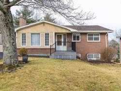91 Hazelholme Drive  Halifax, NS B3M 1N7